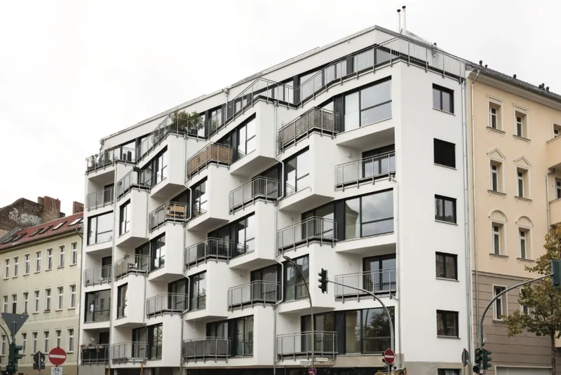 Provisionsfrei: Geräumige 1,5 Zimmer Wohnung in Friedrichshain — photo 1